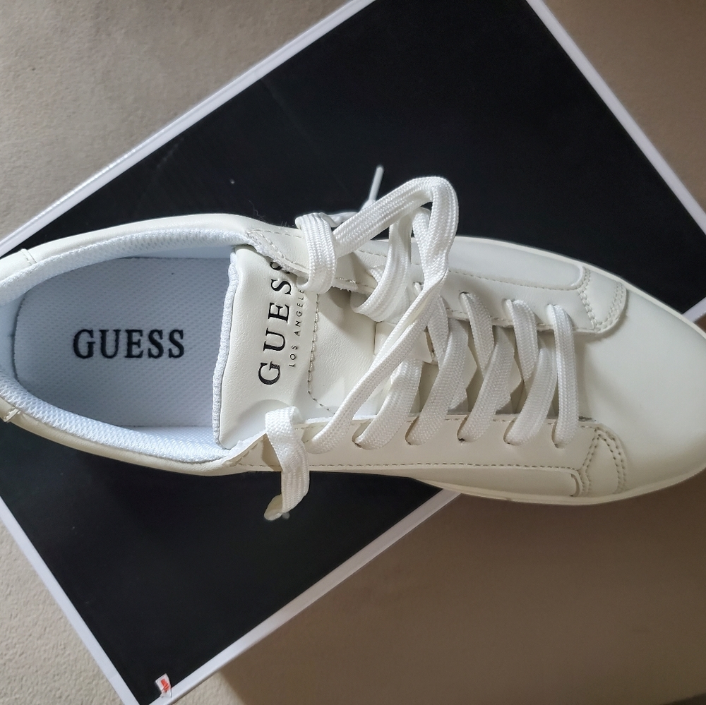 🆕️GUESS sneaker